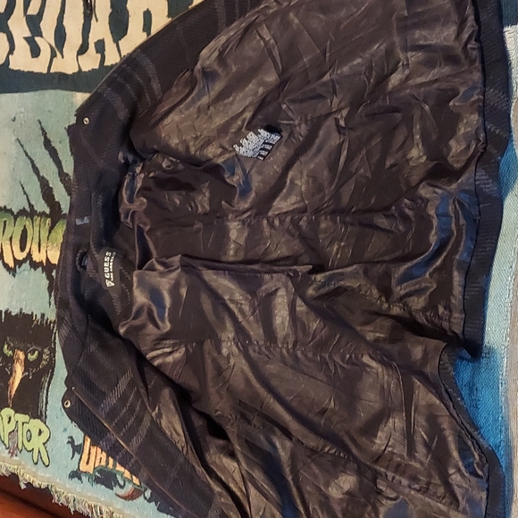 Guess Coat - Picture 7 of 12